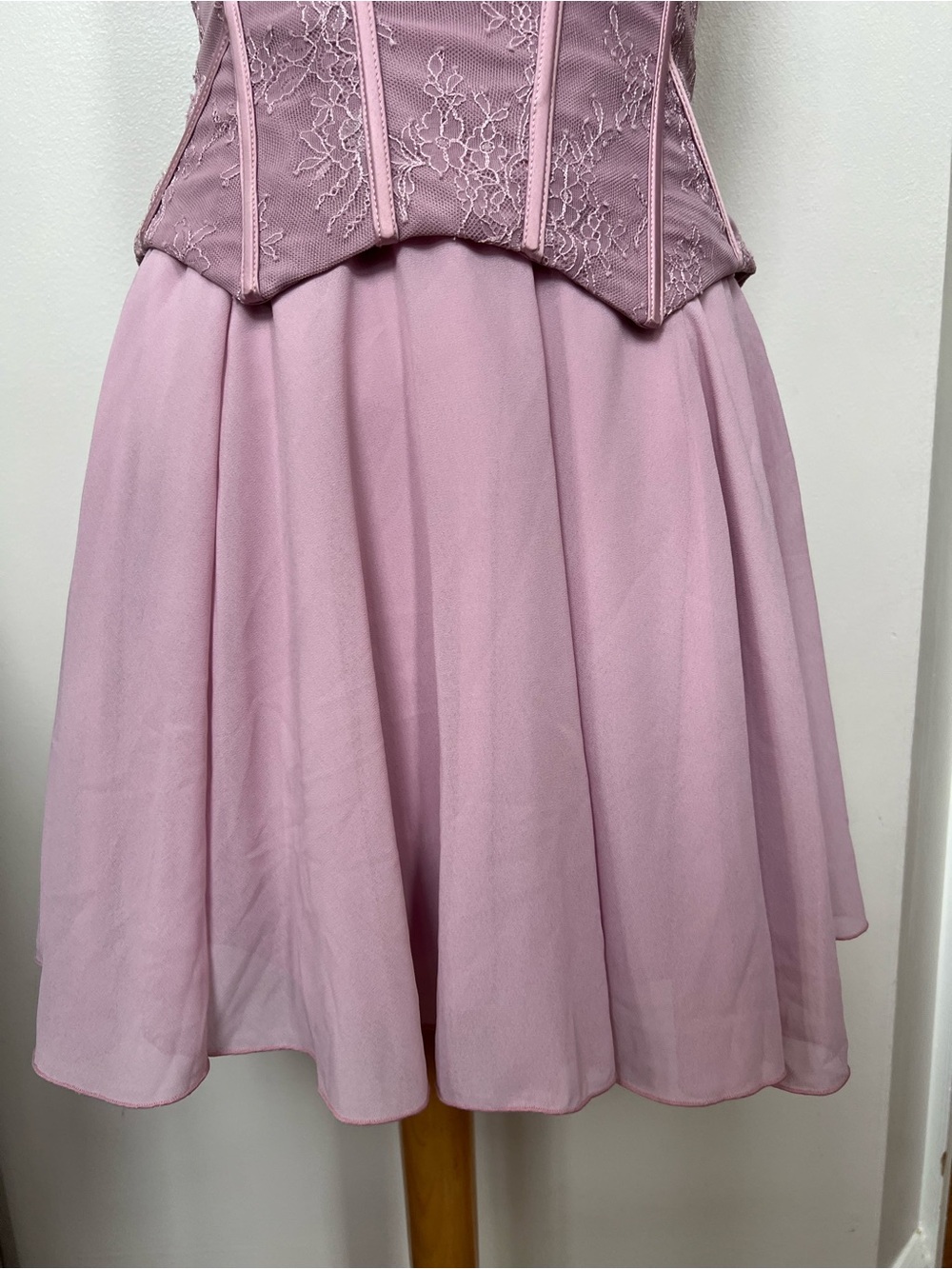NWT Oh Polly Chloe Dusty Pink Lace Corset Mini Dress Size 8 - Picture 4 of 10